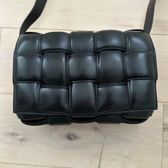 Botttega Veneta Black Padded Cassette bag - Picture 1 of 9